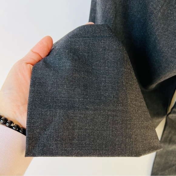 St. John Emma dark gray straight legs crop pants, Size 4 - Picture 8 of 10